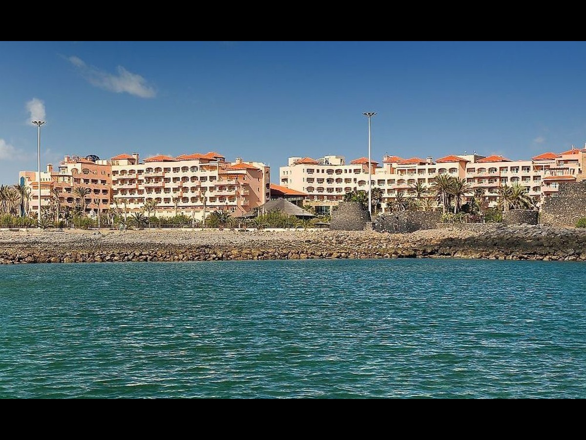 Elba Carlota Beach & Convention Resort